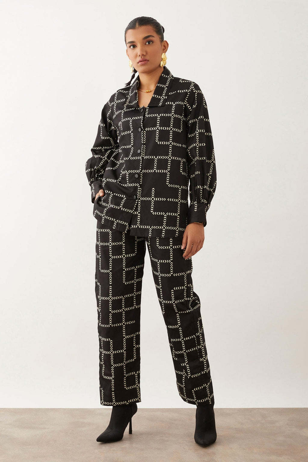 Black Premium Cotton Satin Printed Chevron Chelsea Kiki Trouser Set For Women