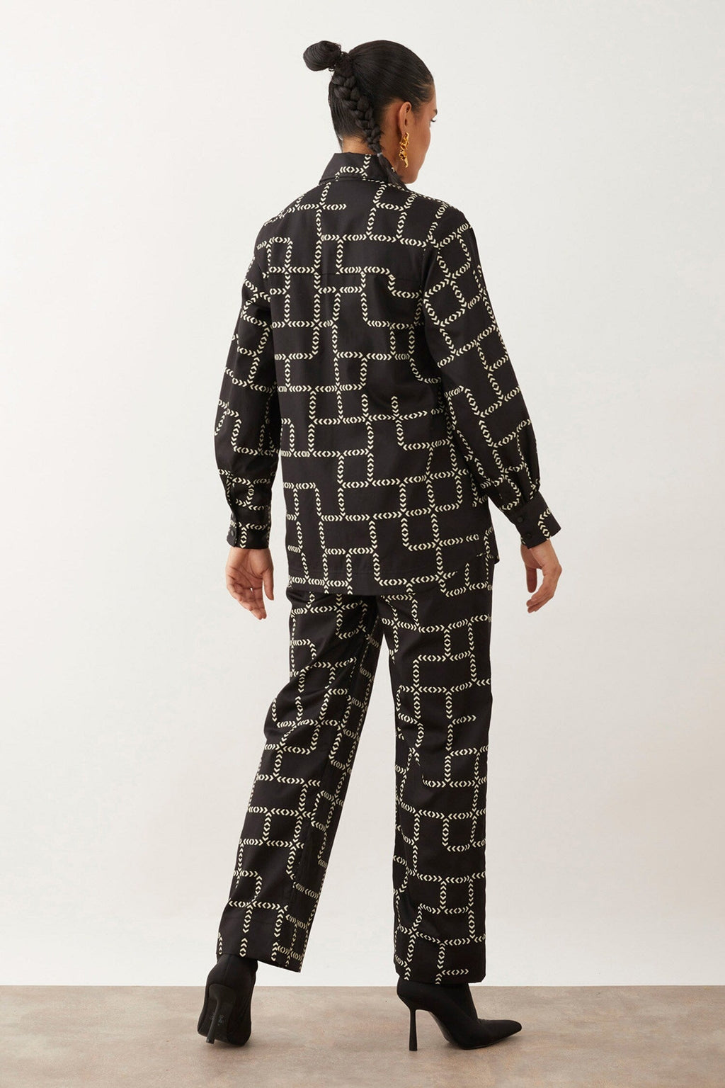 Black Premium Cotton Satin Printed Chevron Chelsea Kiki Trouser Set For Women