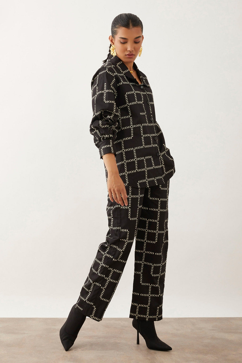 Black Premium Cotton Satin Printed Chevron Chelsea Kiki Trouser Set For Women