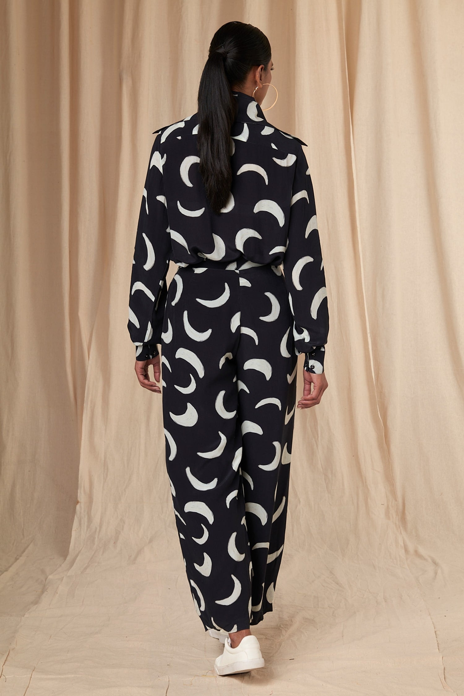 Black Natural Crepe Printed Mooncrest Collar Shirt And Trouser Set For Women