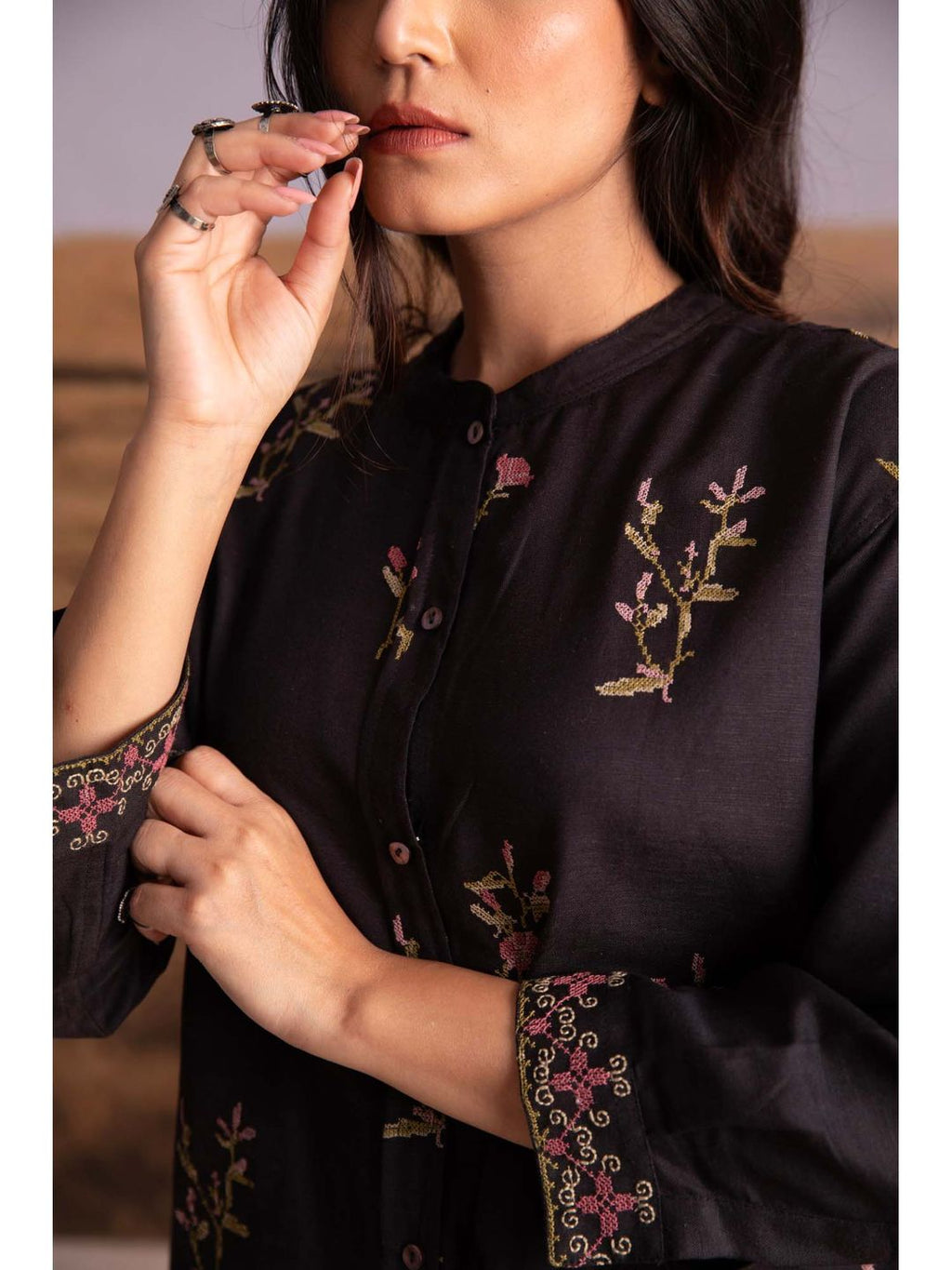 Black Cross-Stitch Linen Co-Ord (Set of 2)