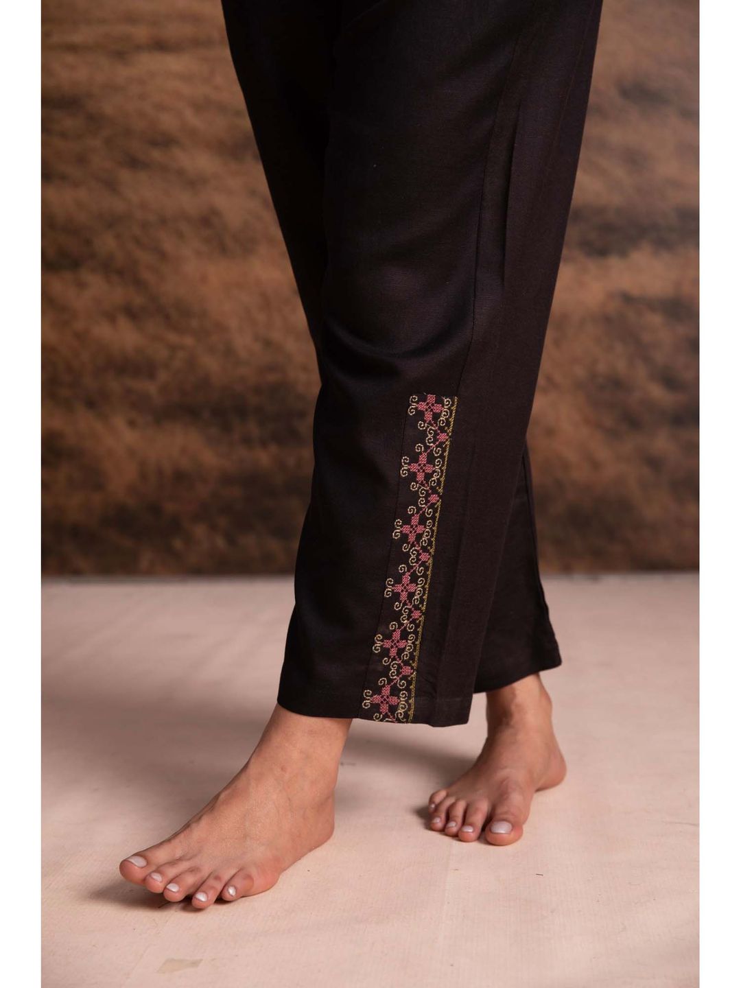 Black Cross-Stitch Linen Co-Ord (Set of 2)