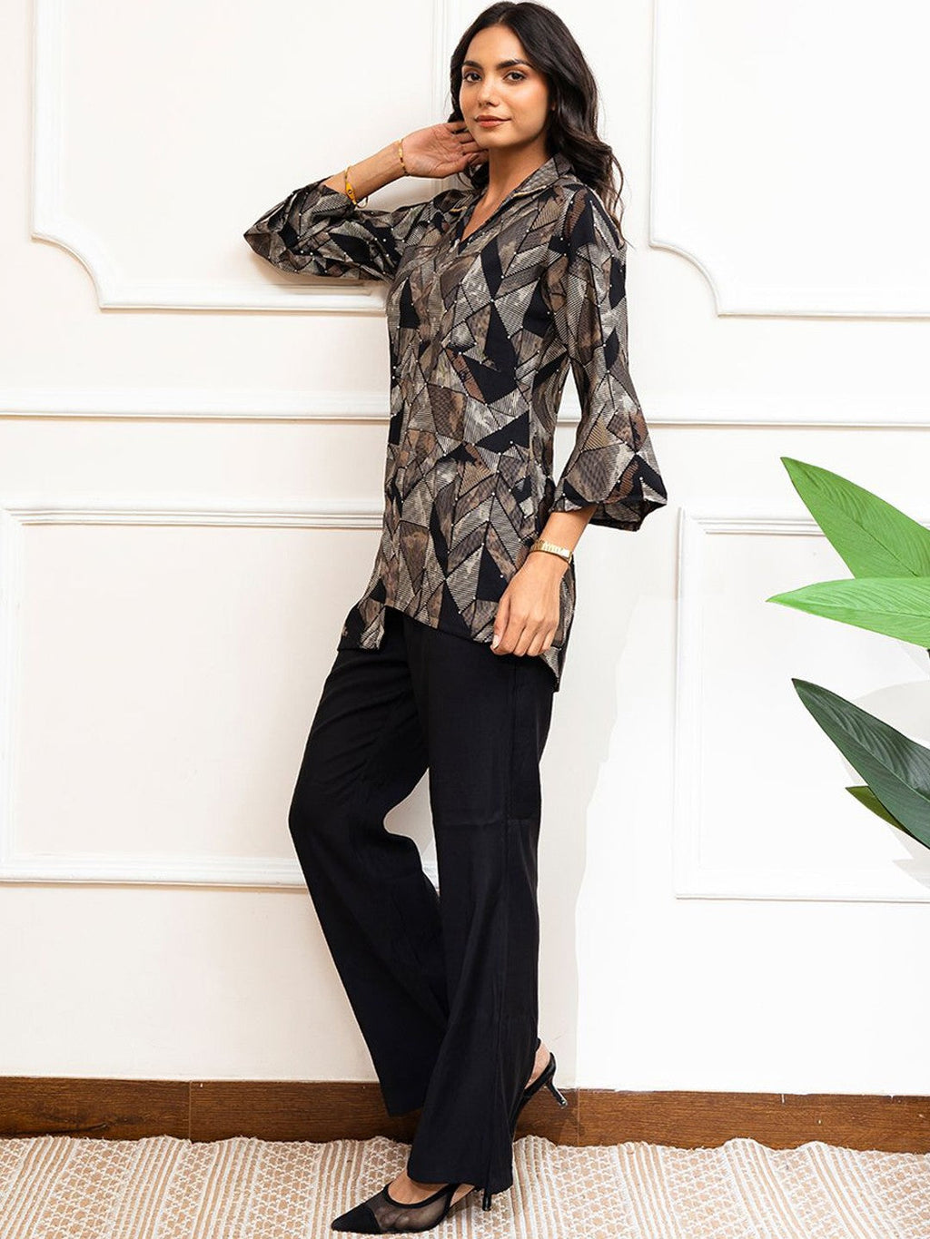 Black Geometric Printed Shirt Collar Tunic With Trousers